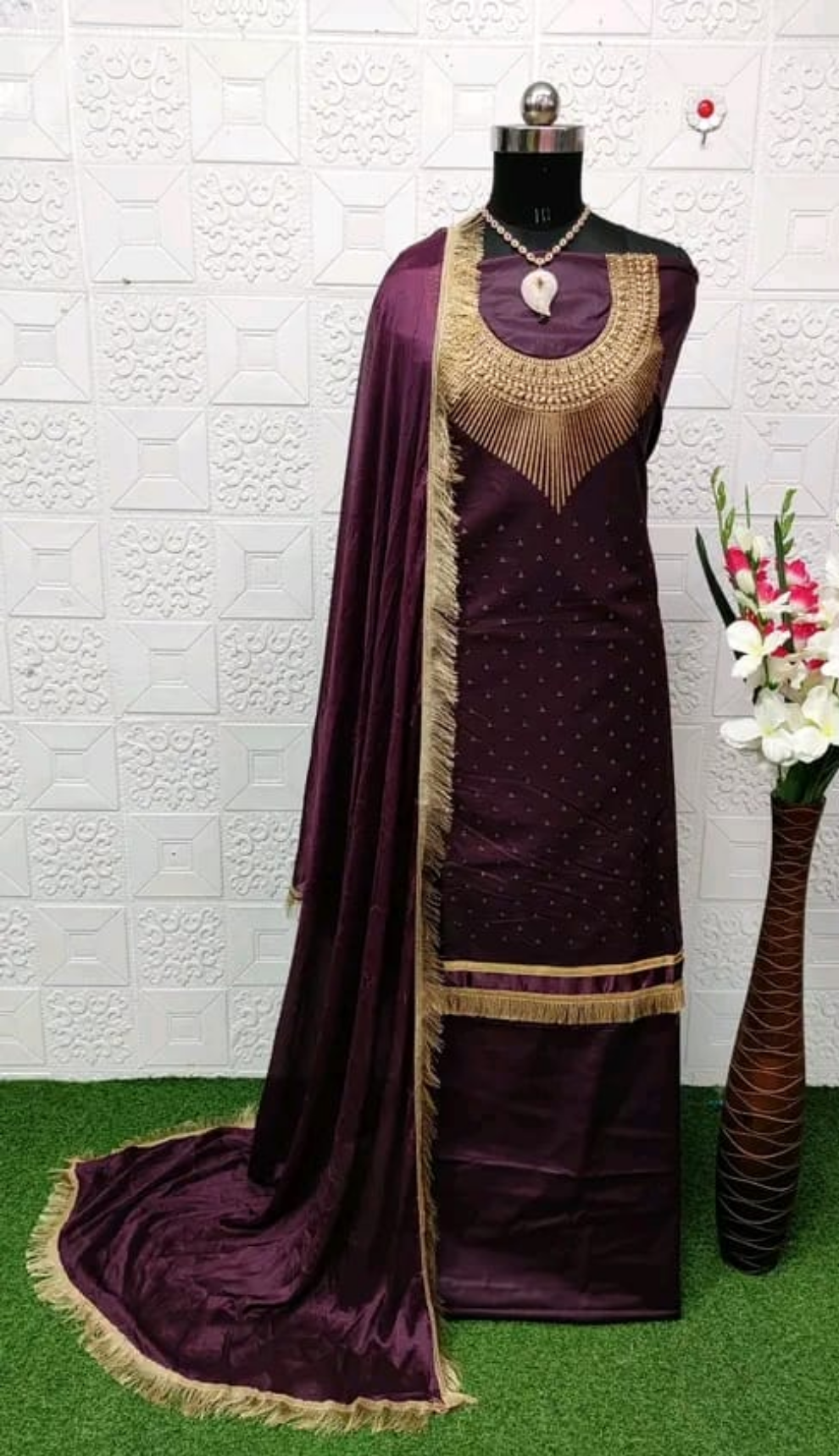 Elegant Pakistani Embroidered Ethnic Motif Suit With Chiffon Dupatta – Party Wear