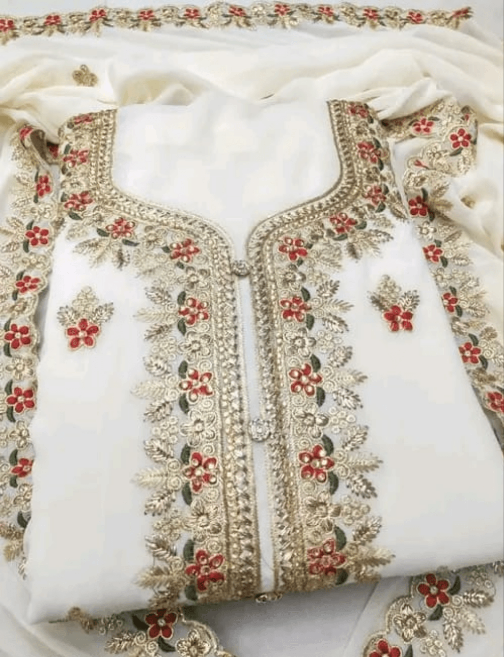 Elegant Embroidered Georgette Suit – Unstitched Dress Material